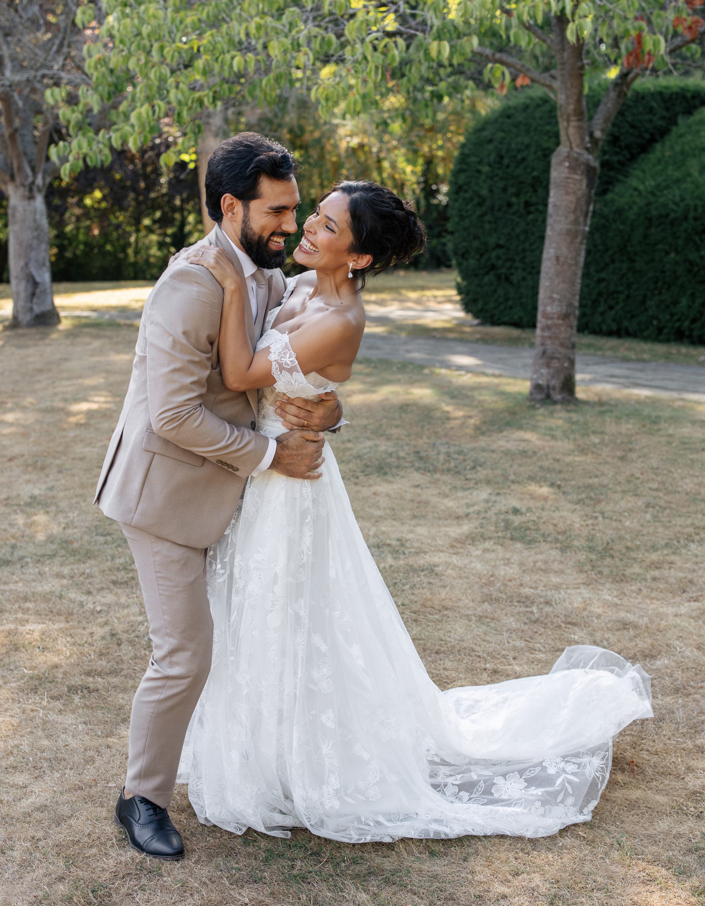 allie-aline-wedding-dress-front-heidi-hudson.jpg