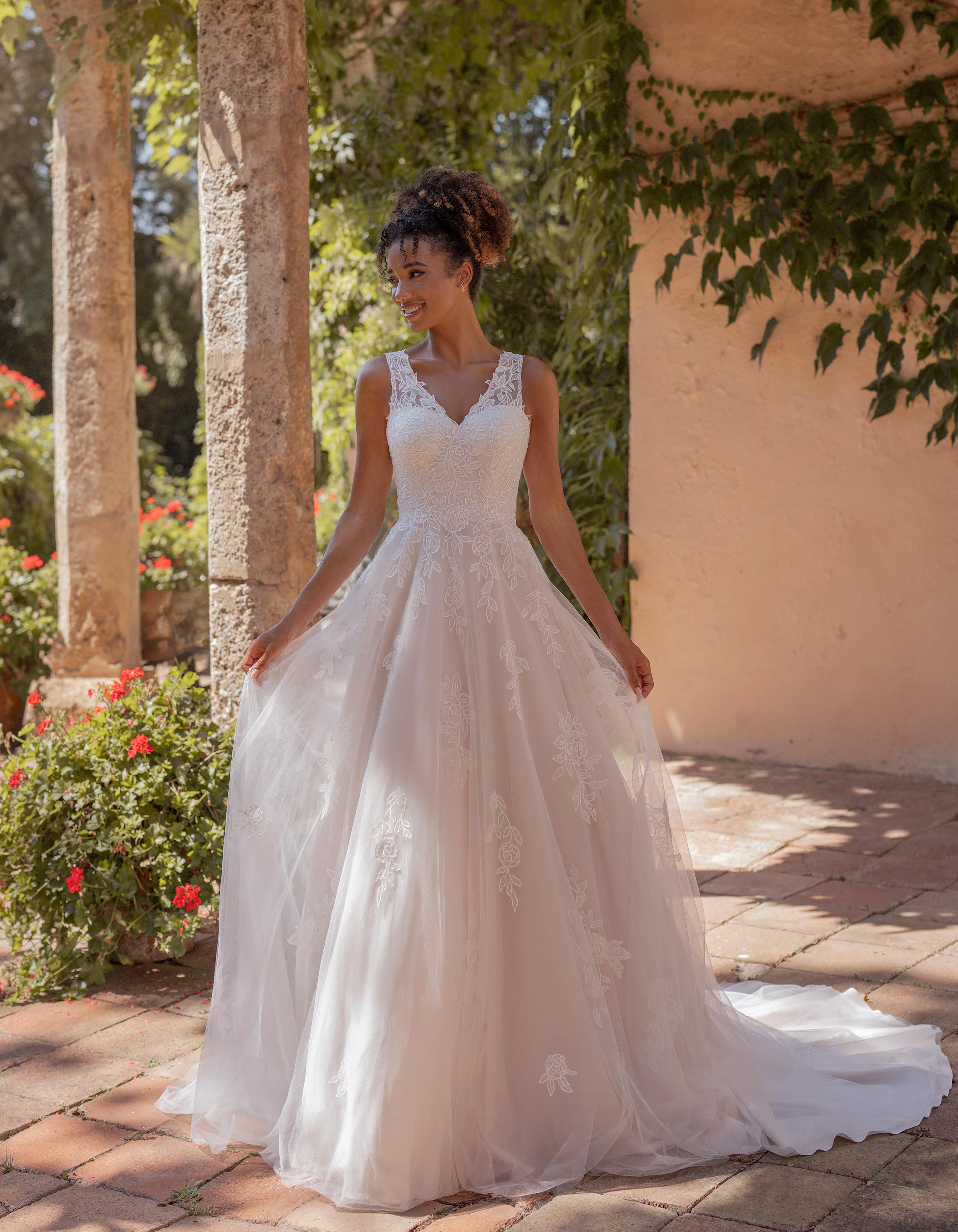 cindy-a-line-wedding-dress-front-viva-bride.jpg