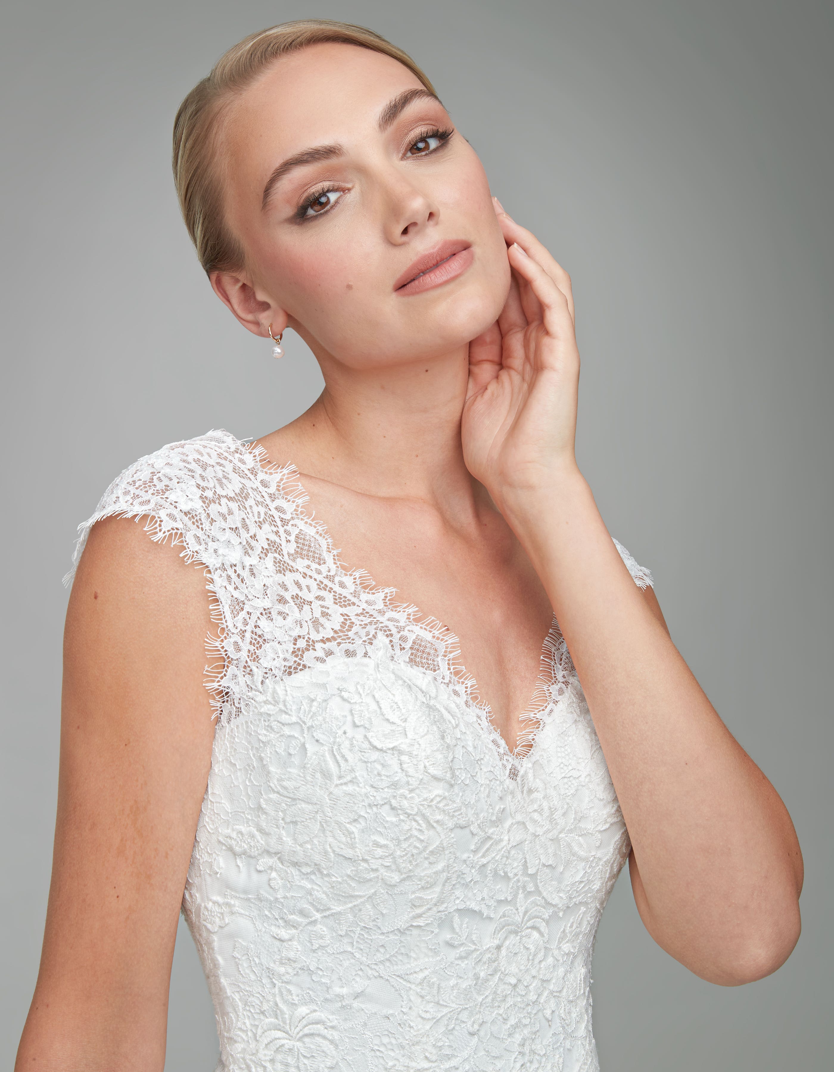 Harriet aline weding dress front crop Anna Sorrano