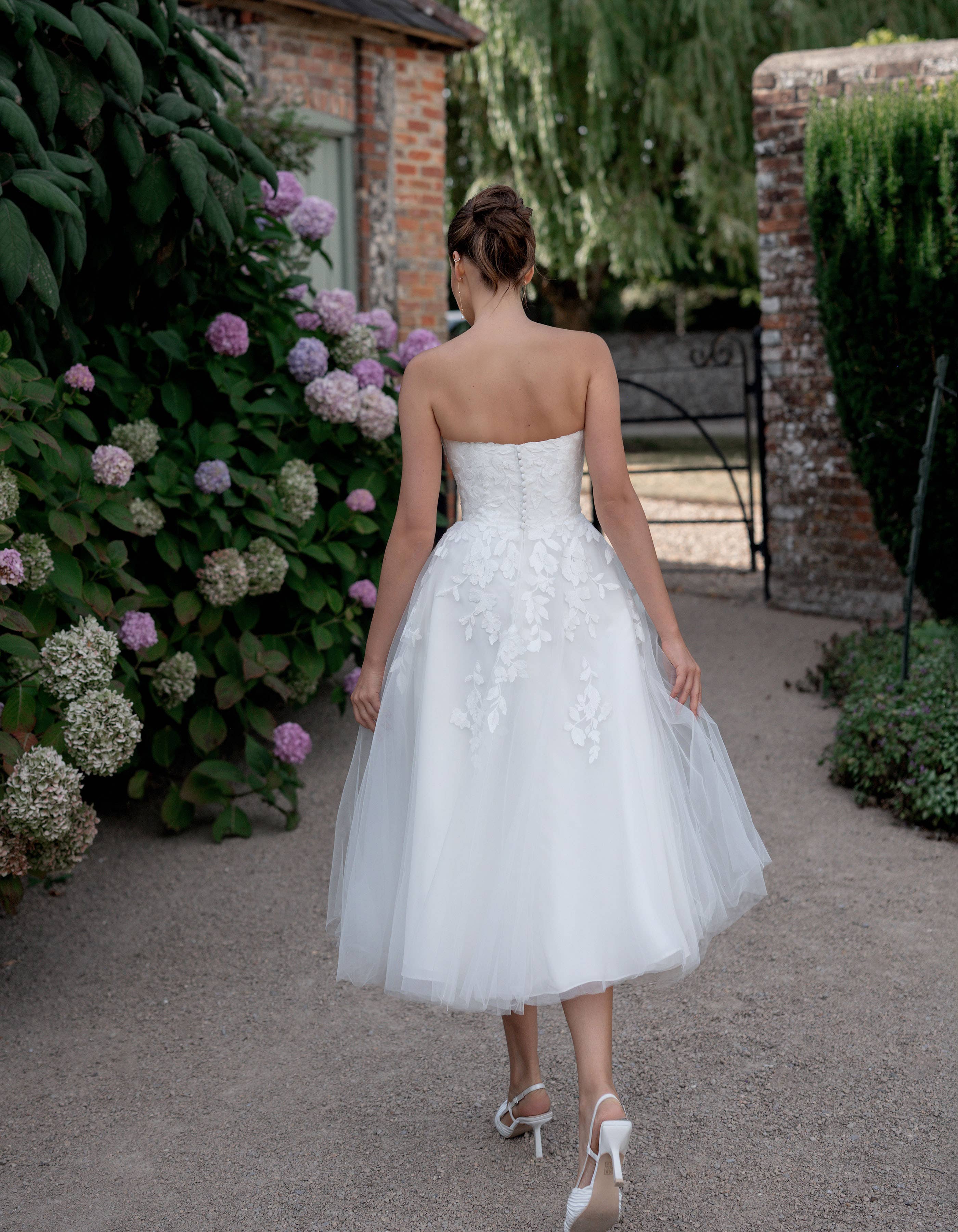hettie-short-wedding-dress-back-anna-sorrano.jpg