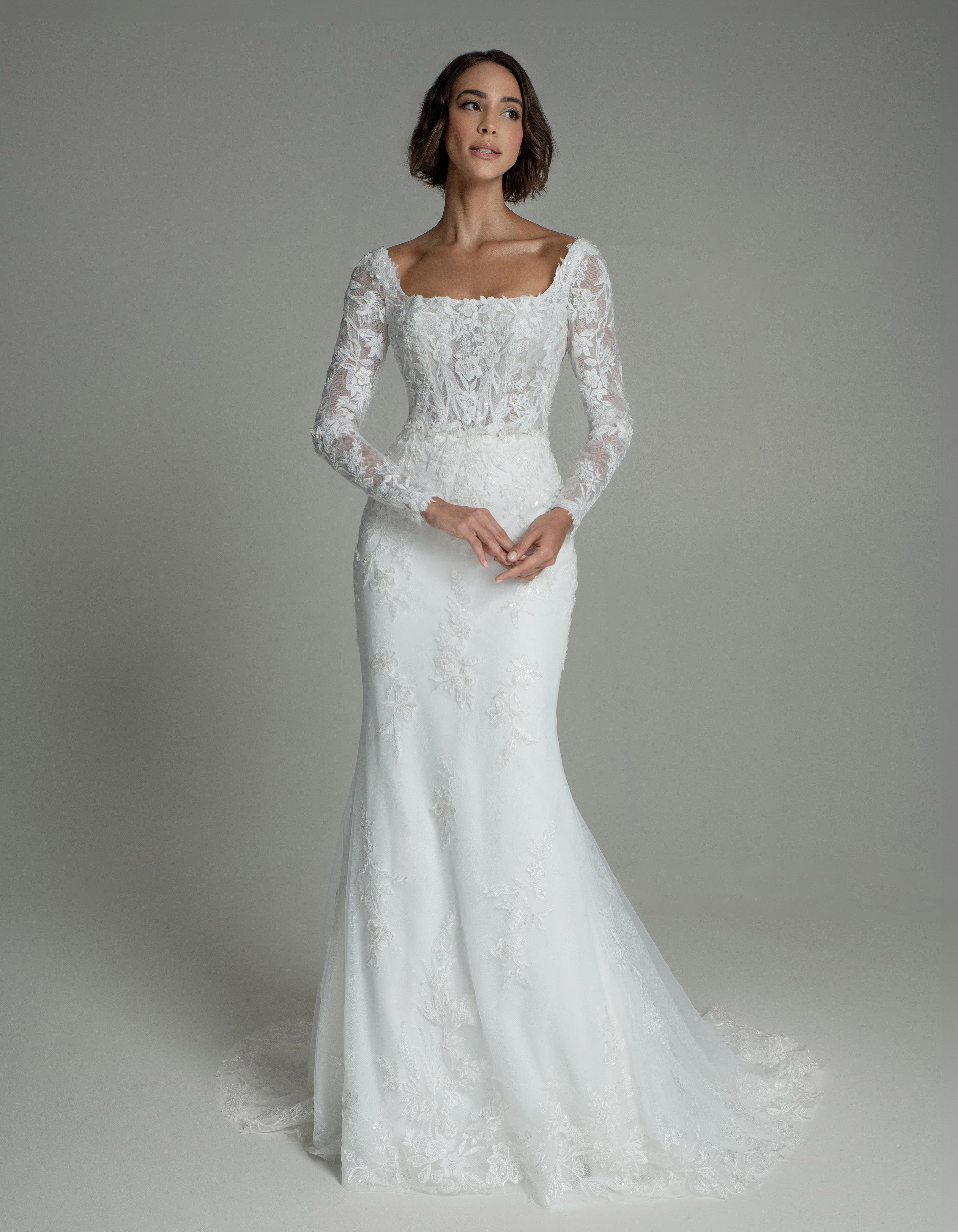hollander-sheath--wedding-dress-front-aaliyah-quinn.jpg