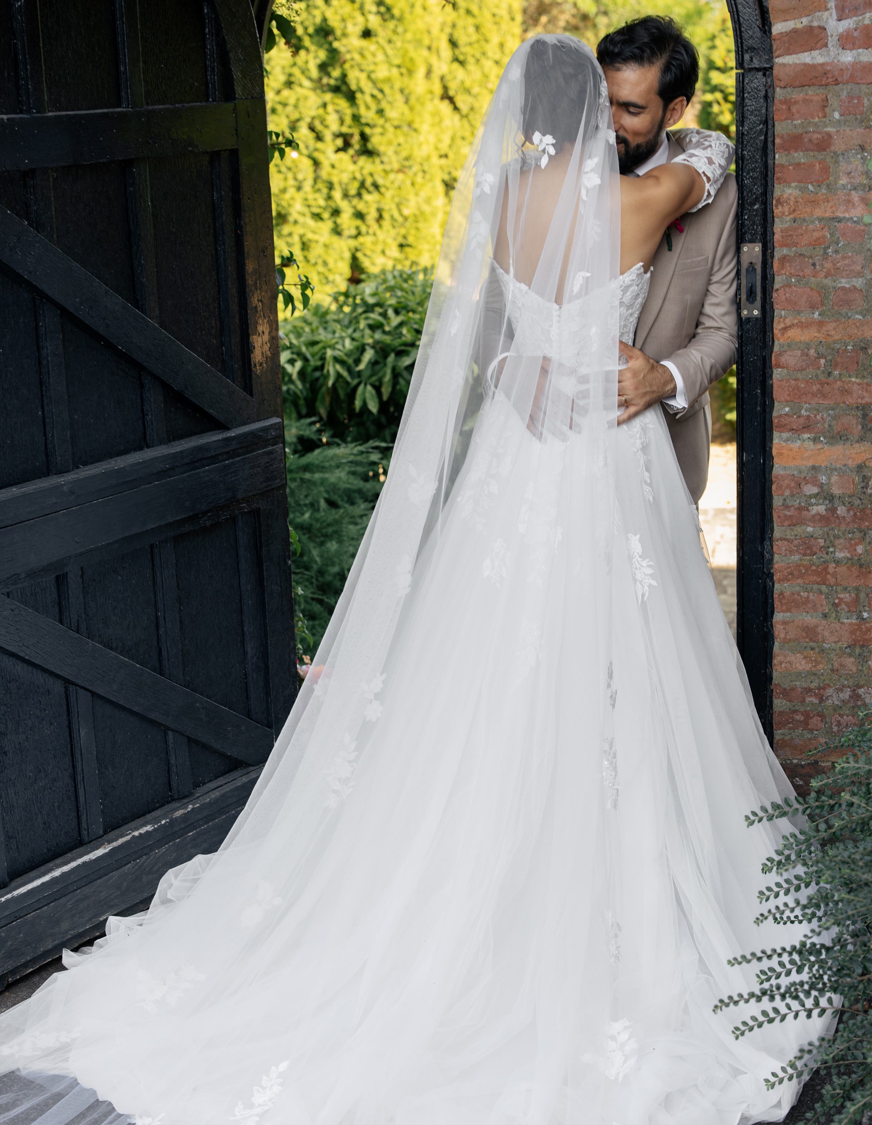 kenza-aline-wedding-dress-back-viva-bride.jpg