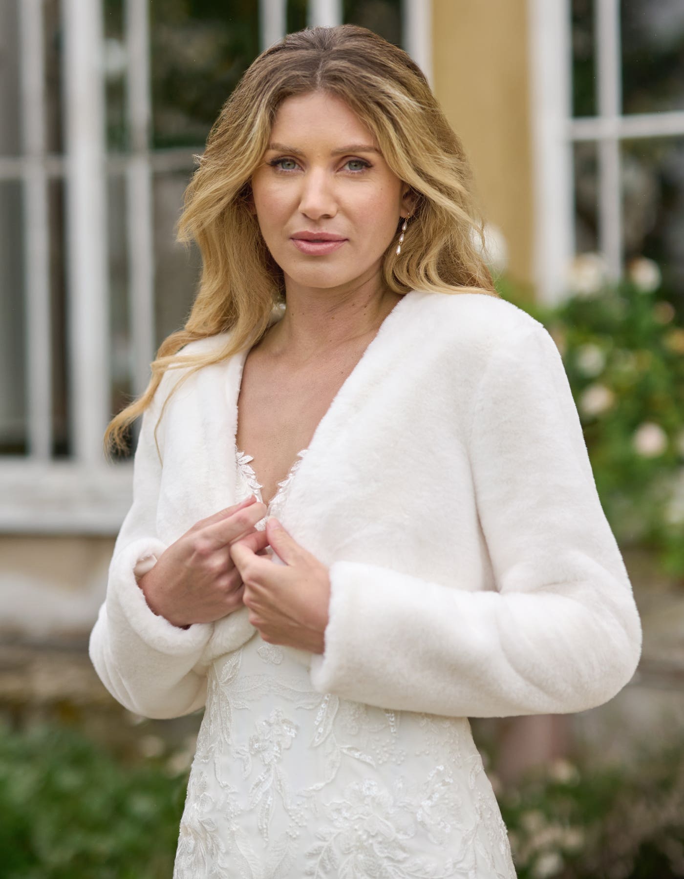 fur wedding dresses for winter Ivory Faux Bridal Jacket (Anna Ivy07) Sissily Designs This cloak has been specially designed for all formal occasions such as wedding Hooded Bridal Cloak Coat: Winter