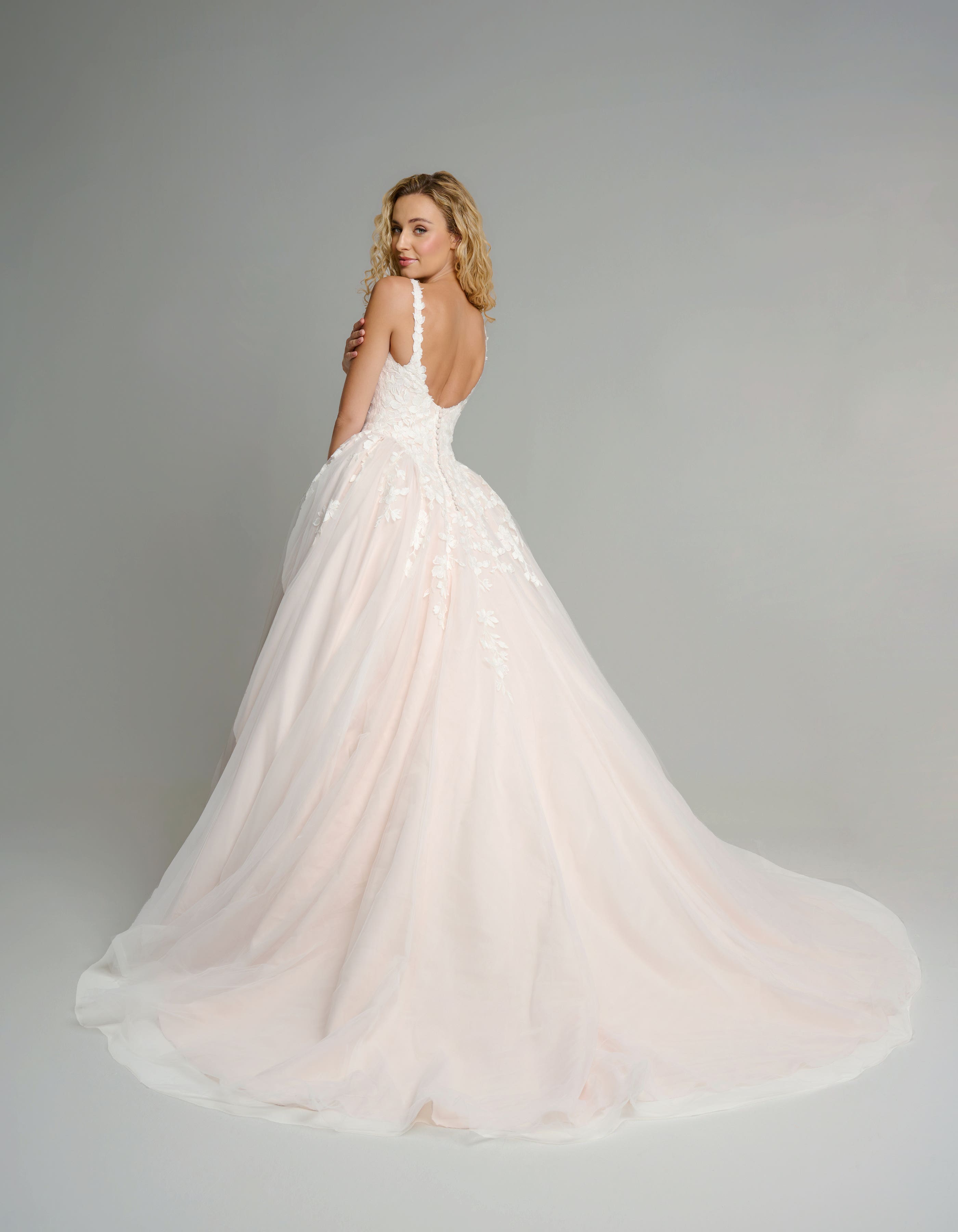 laurentis-ballgown-wedding-dress-viva-bride-wed2b-back-lores.jpg