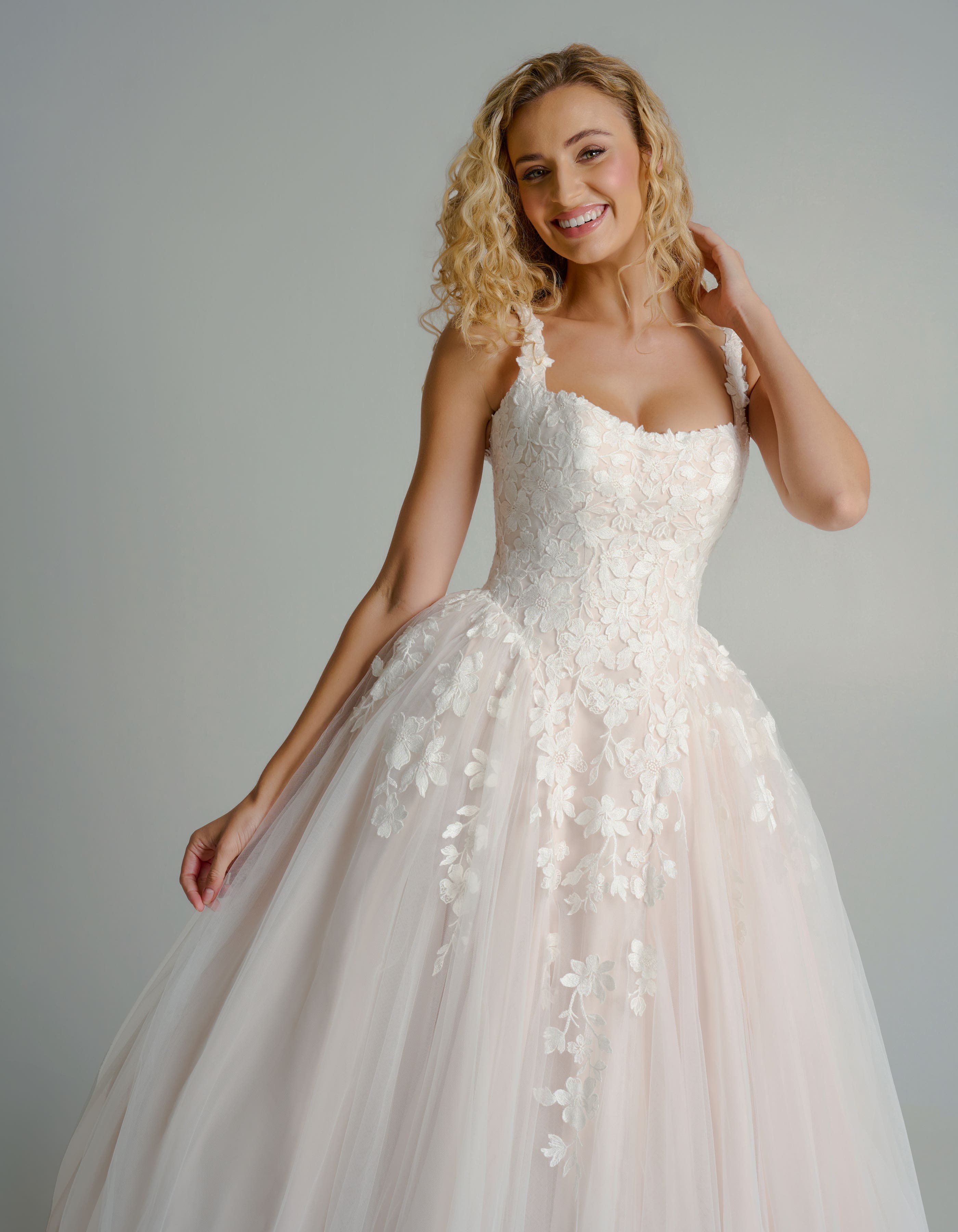 laurentis-ballgown-wedding-dress-viva-bride-wed2b-crop1-lores.jpg