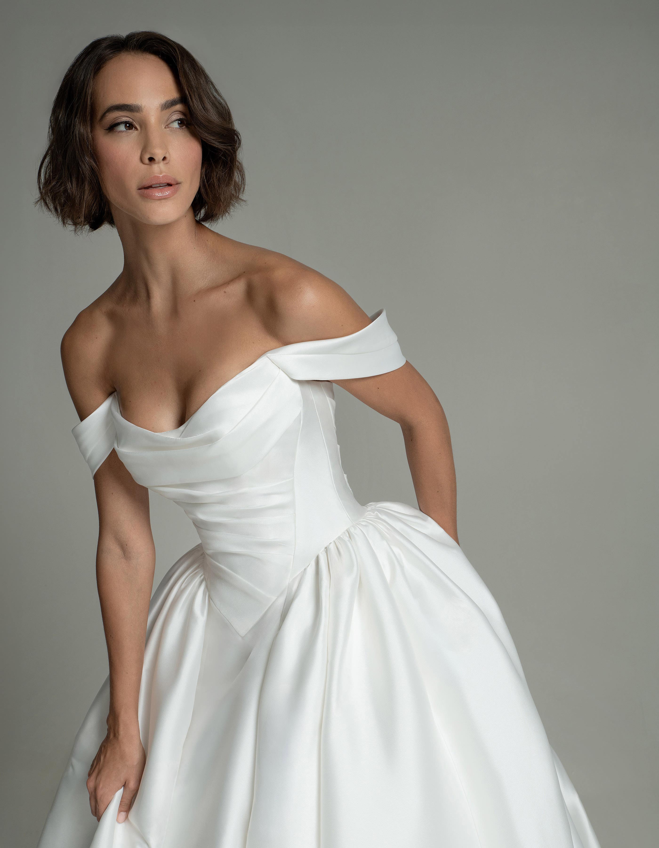 loreto-ballgown-wedding-dress-crop-sofia-cruz.jpg