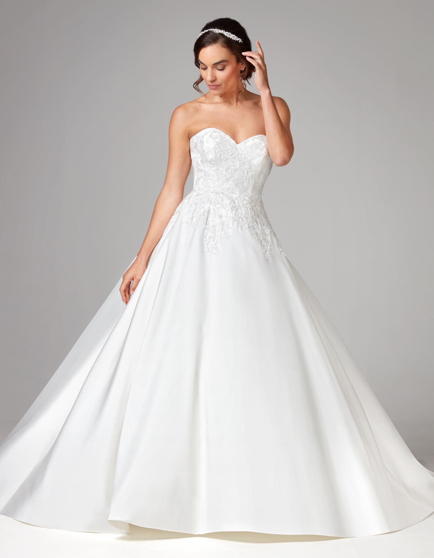 grey's anatomy meredith wedding dress All the Weddings (From the Best to the Most Disastrous) on 'Grey's Anatomy' Ranked