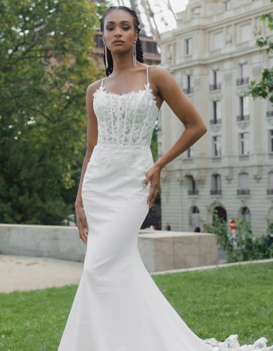 Square Neck Wedding Dress Straight Body Backless Sheath Wedding Gown Stella York Wedding Dresses Square Neck Wedding Dress Straight Body Backless Sheath Wedding Gown Stella York Wedding Dresses