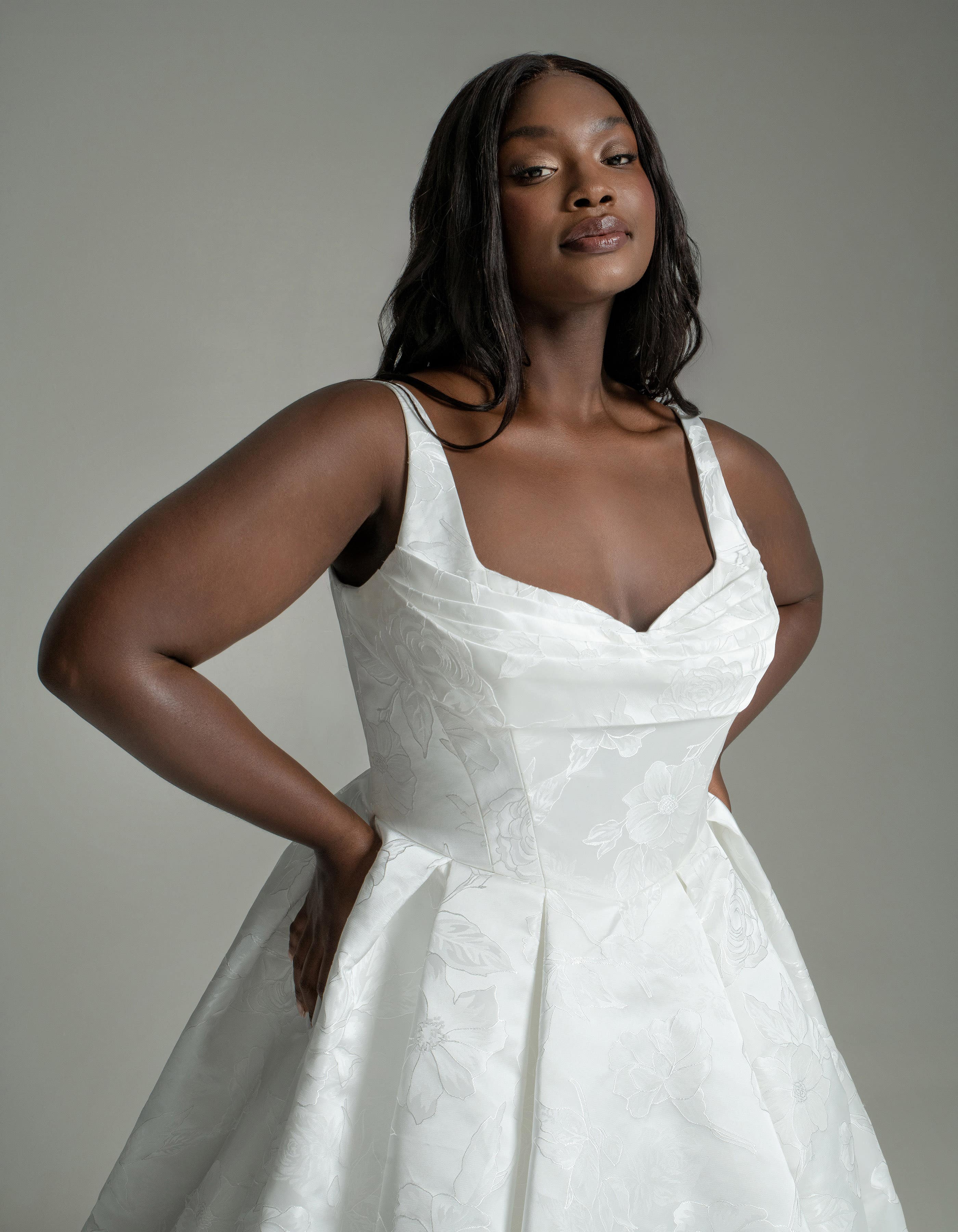 reba-ballgown-wedding-dress-crop-sofia-cruz.jpg