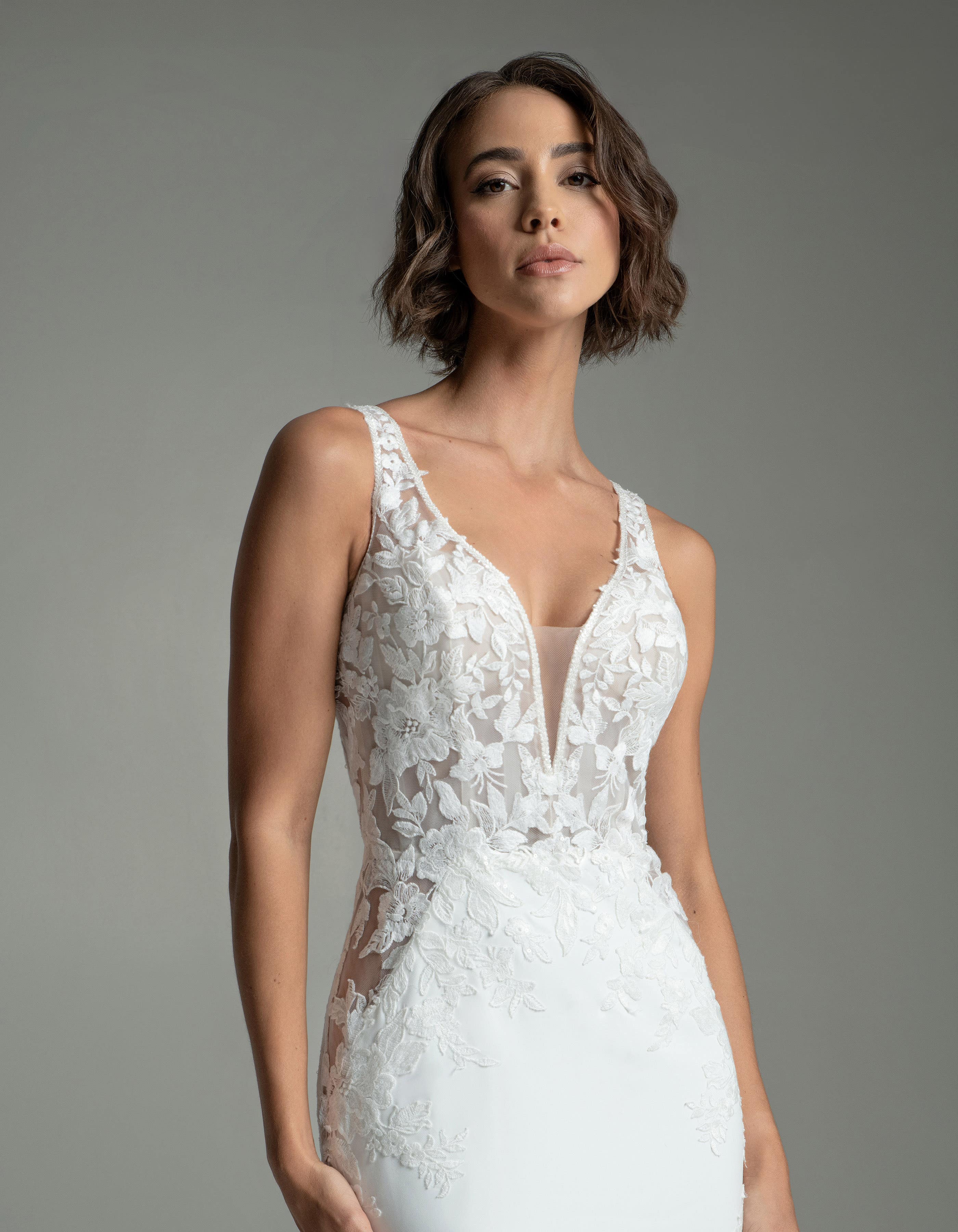 vivienne-sheath-wedding-dress-crop-aaliyah-quinn.jpg