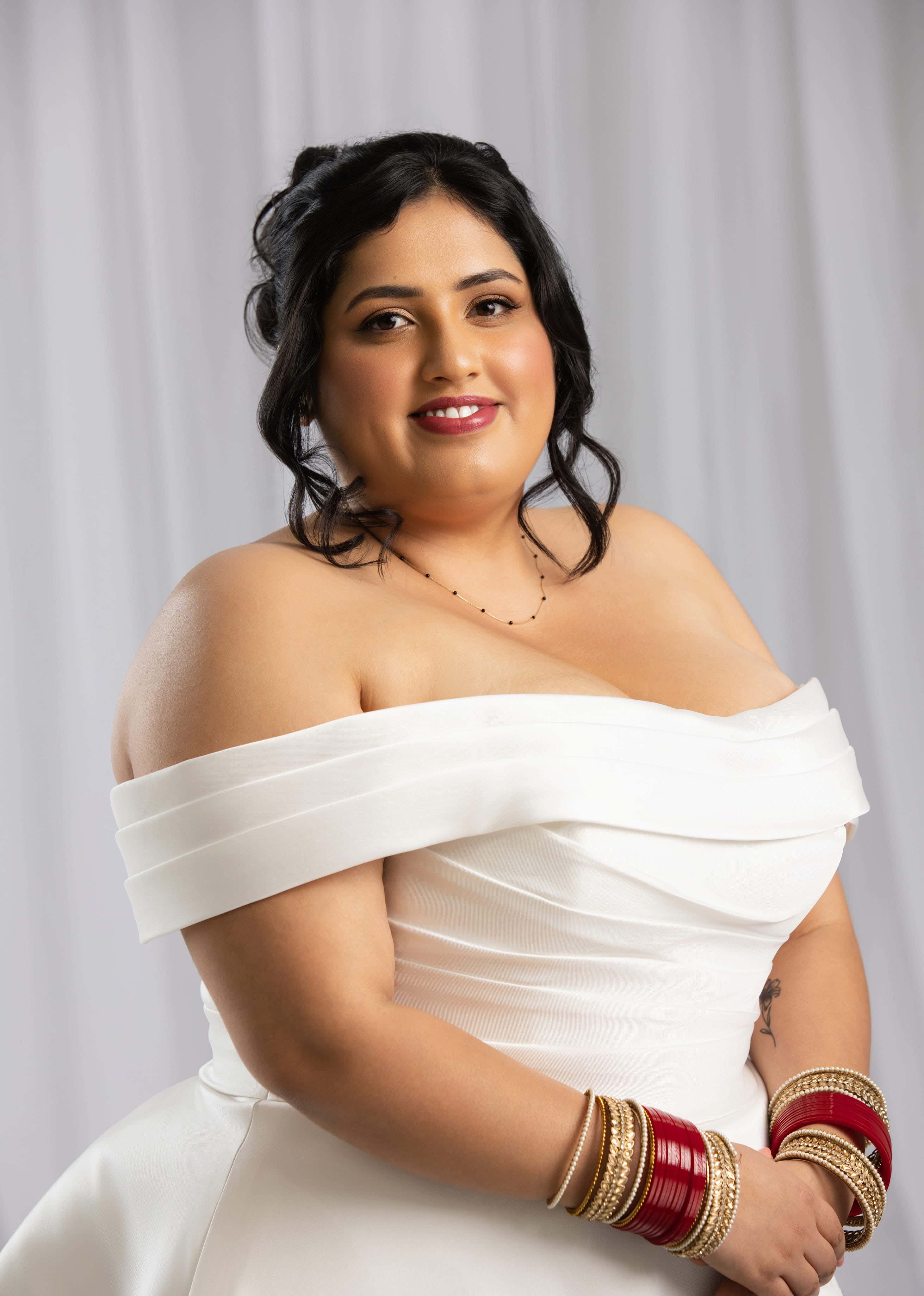 Sonali, 28