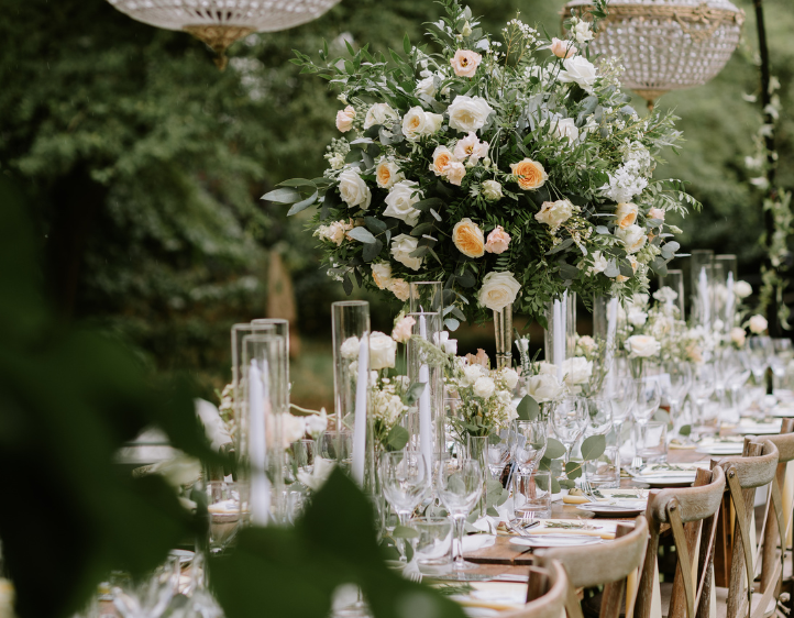 Aqua Flowers weddings and events LTD