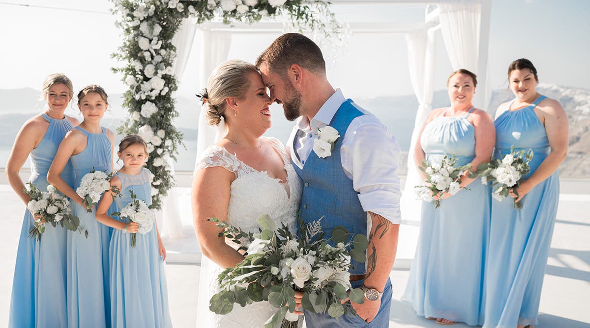 Natalie und Bens traumhafte Hochzeit in Santorini