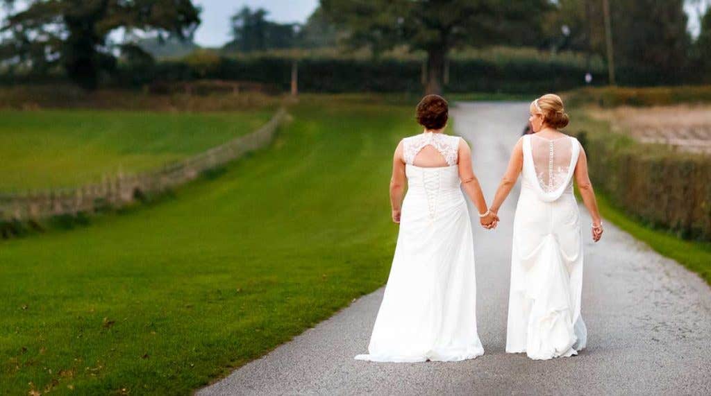 How to personalise your wedding dress…