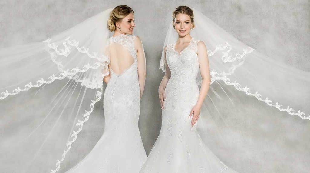 Spotlight on… a vintage lace wedding dress!