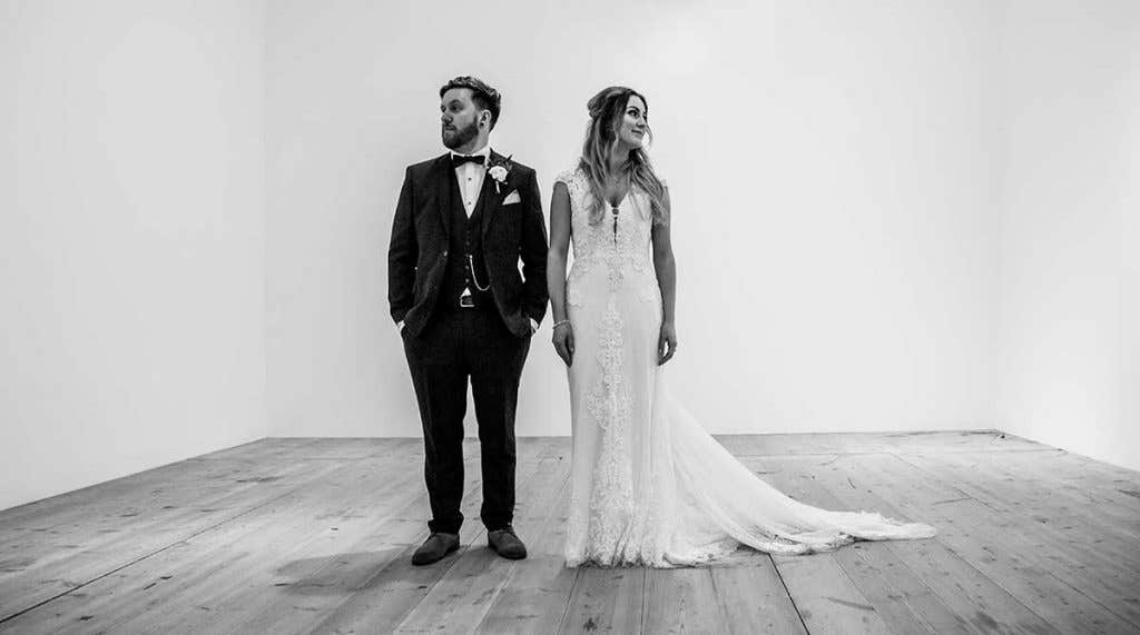 Real Weddings Gateshead: Rebecca and Ben’s modern city wedding