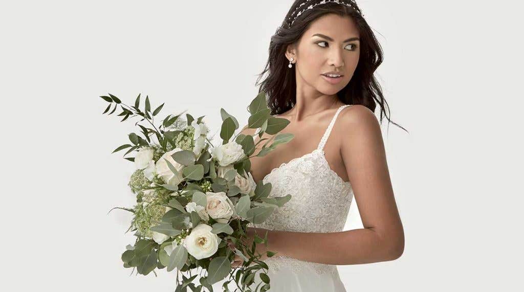 Fall in love with a beautiful boho wedding dress