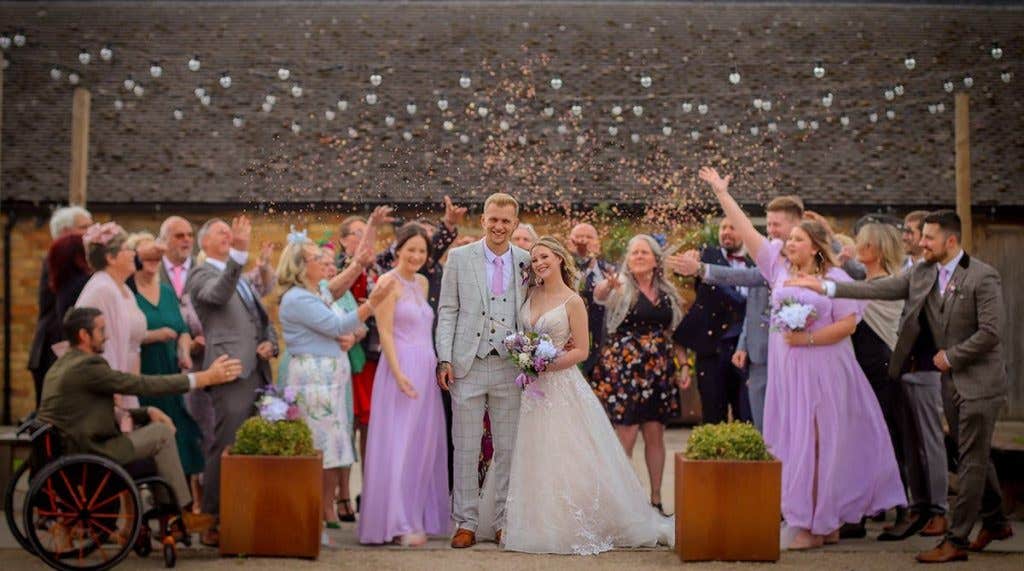 wed2b competition winner Hannah’s lovely wedding...