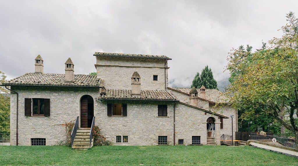 Annabel and Harvey’s gorgeous Italian wedding 