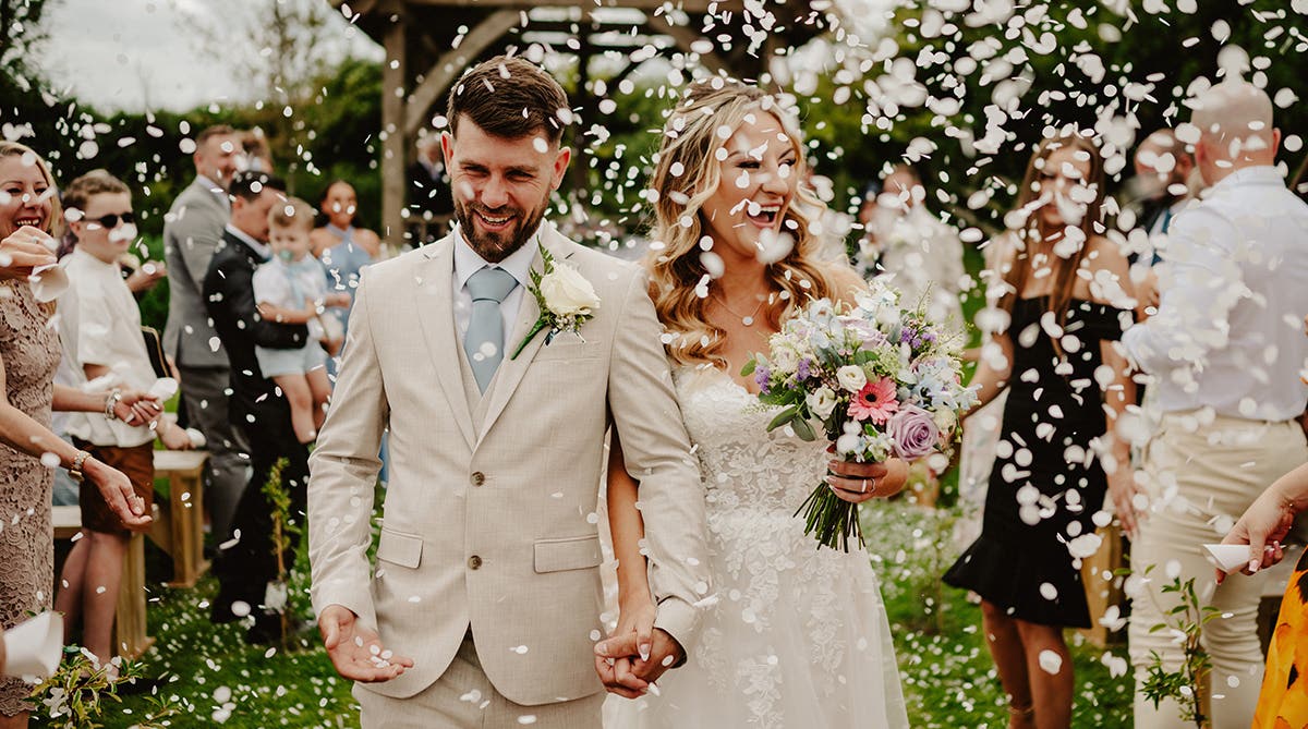 Lightweight Wedding Dresses for Summer Weddings: Stay Cool Without Compromising Style