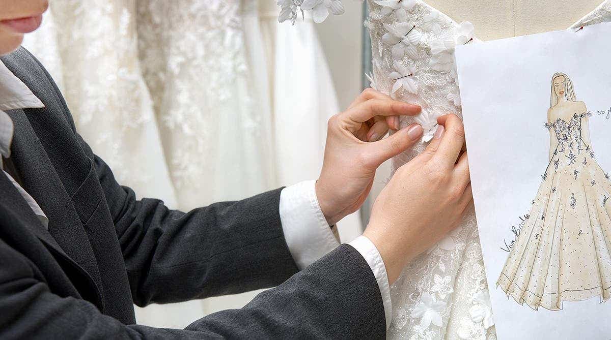 Rencontrez les Designer de robes de mariée de wed2b...