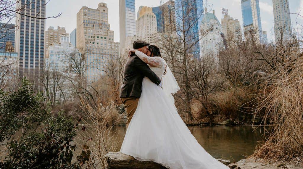 De bruiloft van Nicole en Liam in New York City