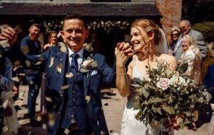 Bethany en Thomas's prachtige rustieke bruiloft