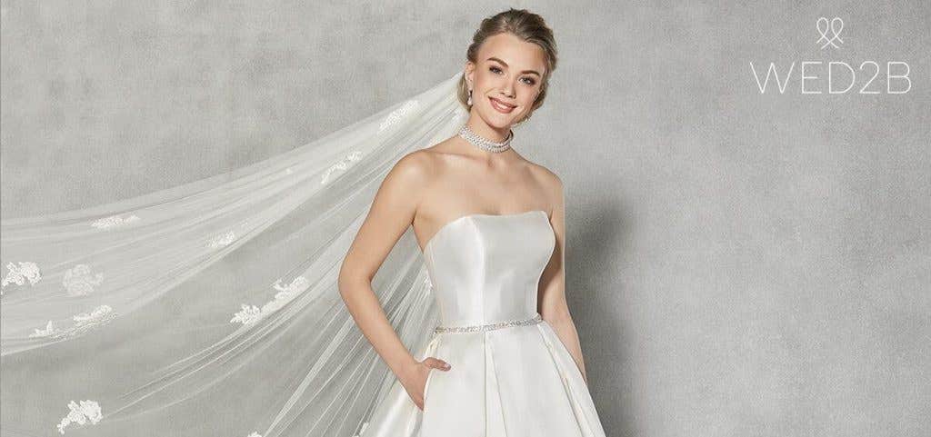 Spotlight on... Austen by Anna Sorrano; a vintage wedding dress dream