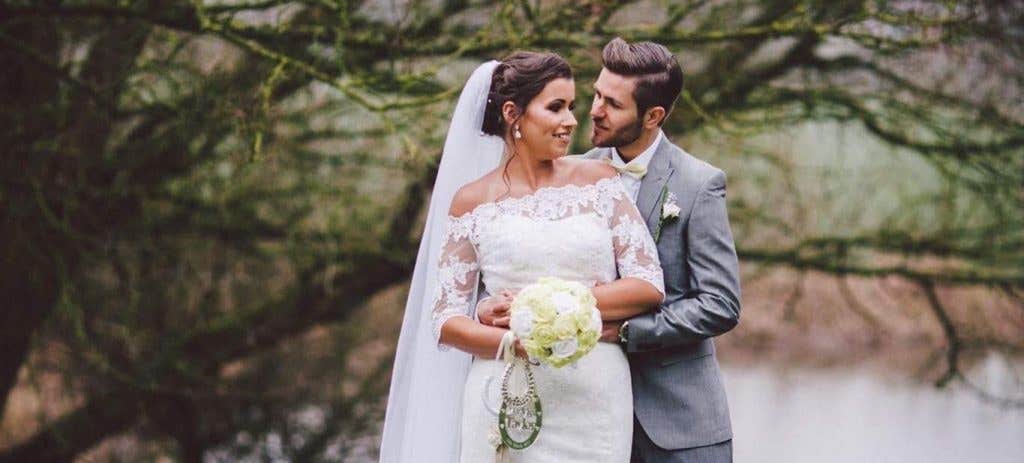 Real Weddings: Annie’s romantically rustic big day