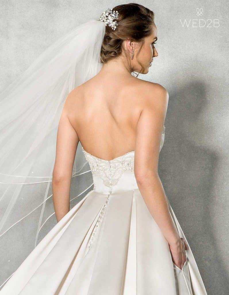 Beckett with Langley Veil - a wedding dress with pockets