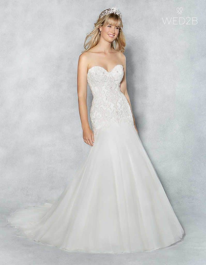 our amazing new mermaid wedding dress Amanie - front view 