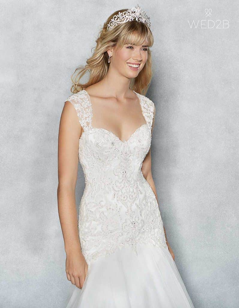 our amazing new mermaid wedding dress with Andi straps