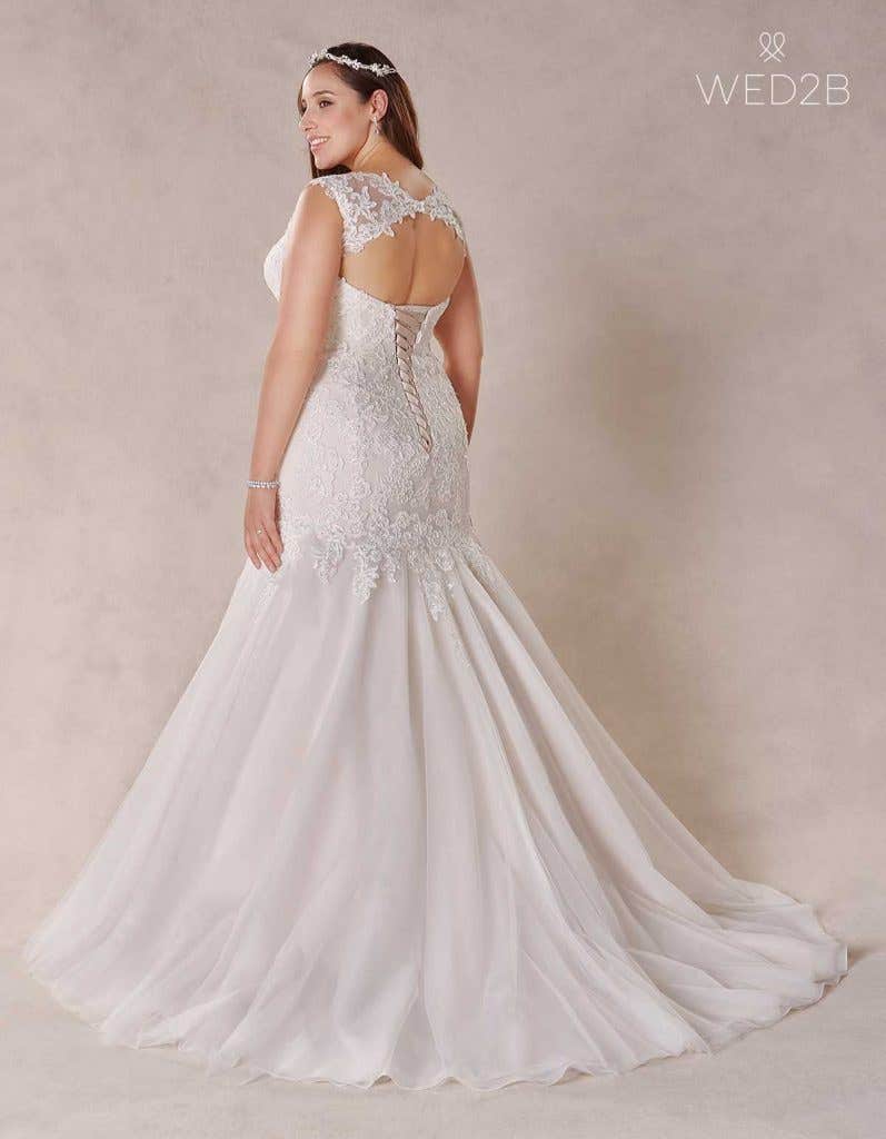 plus size wedding dress