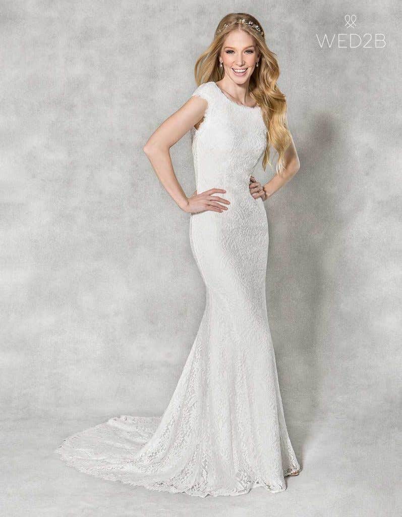 Summer-Embroidered wedding dresses