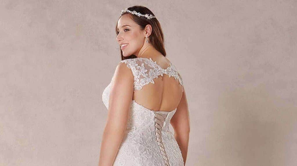 Top trend: Keyhole back wedding dresses