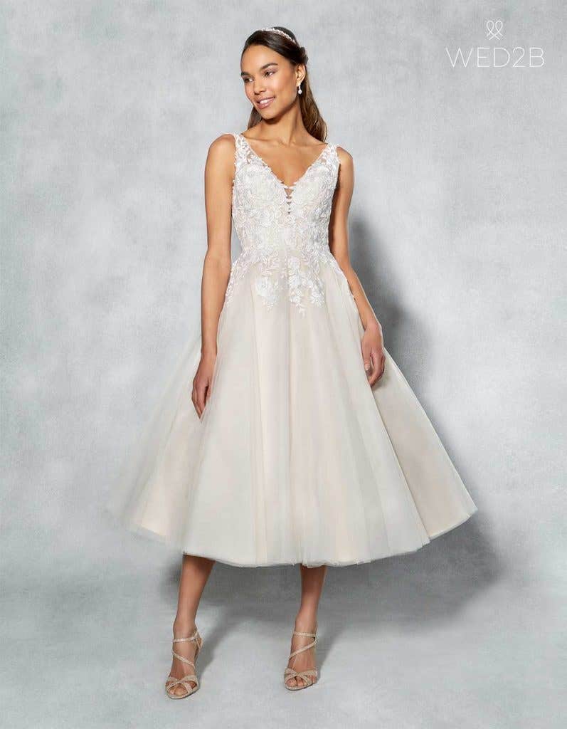 The essential guide to low back wedding dresses - Briony