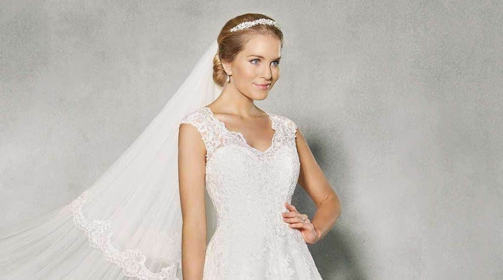 Sleeveless wedding dresses with wow factor!
