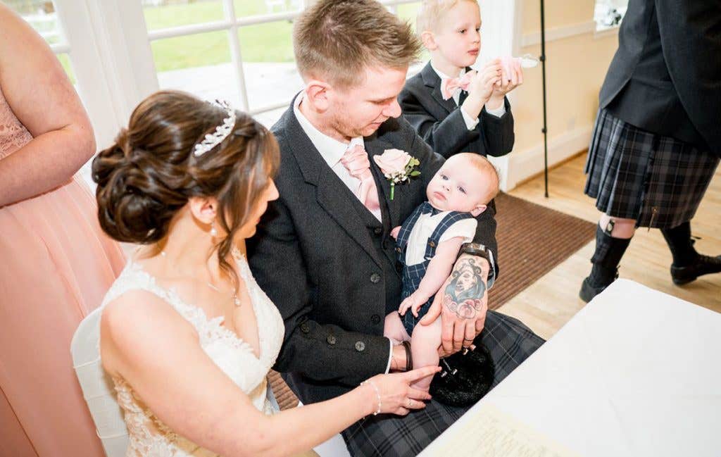 Real Weddings Scotland: Nikki and Richard’s rainy but romantic big day!