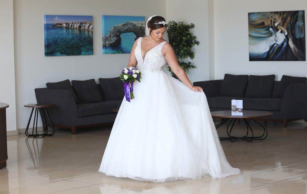 Real weddings Cyprus: Danielle and John’s beautiful wedding abroad