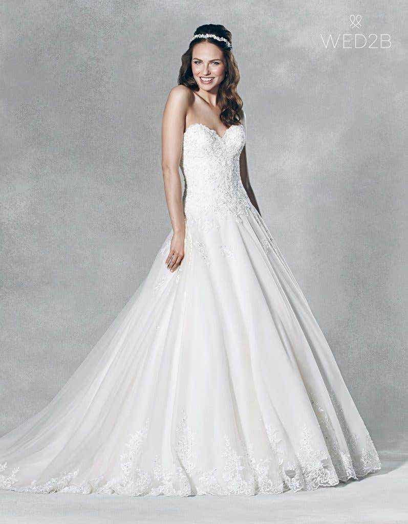 Find the perfect strapless wedding dress with Viva Bride