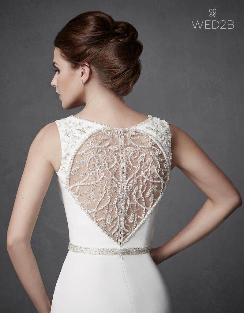 Discover your perfect plunging neckline wedding dress… - Reno