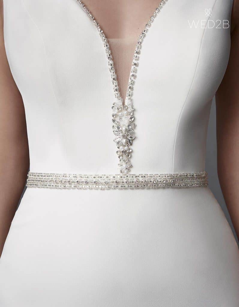 Discover your perfect plunging neckline wedding dress… - Reno