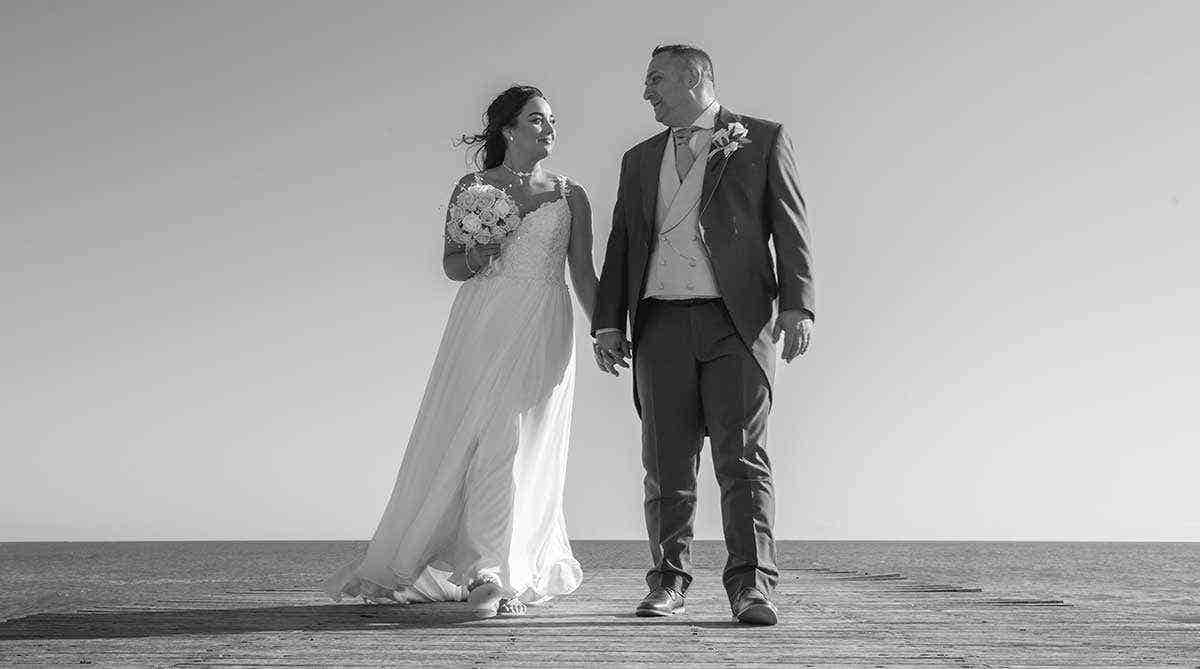 Real Weddings Swindon: Aimee and Kevin’s beautiful wedding abroad