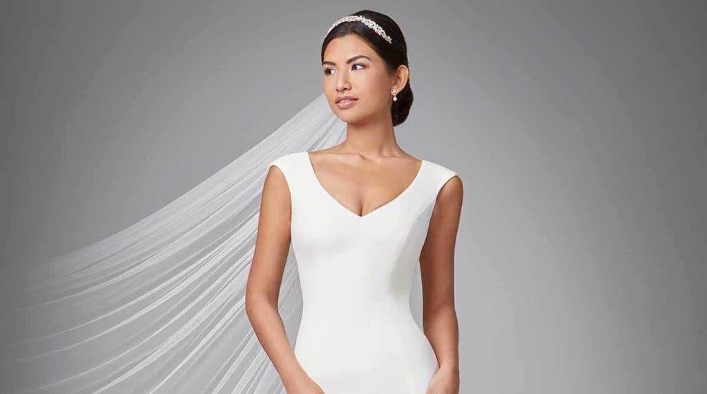 How to find the perfect V neck wedding dress…