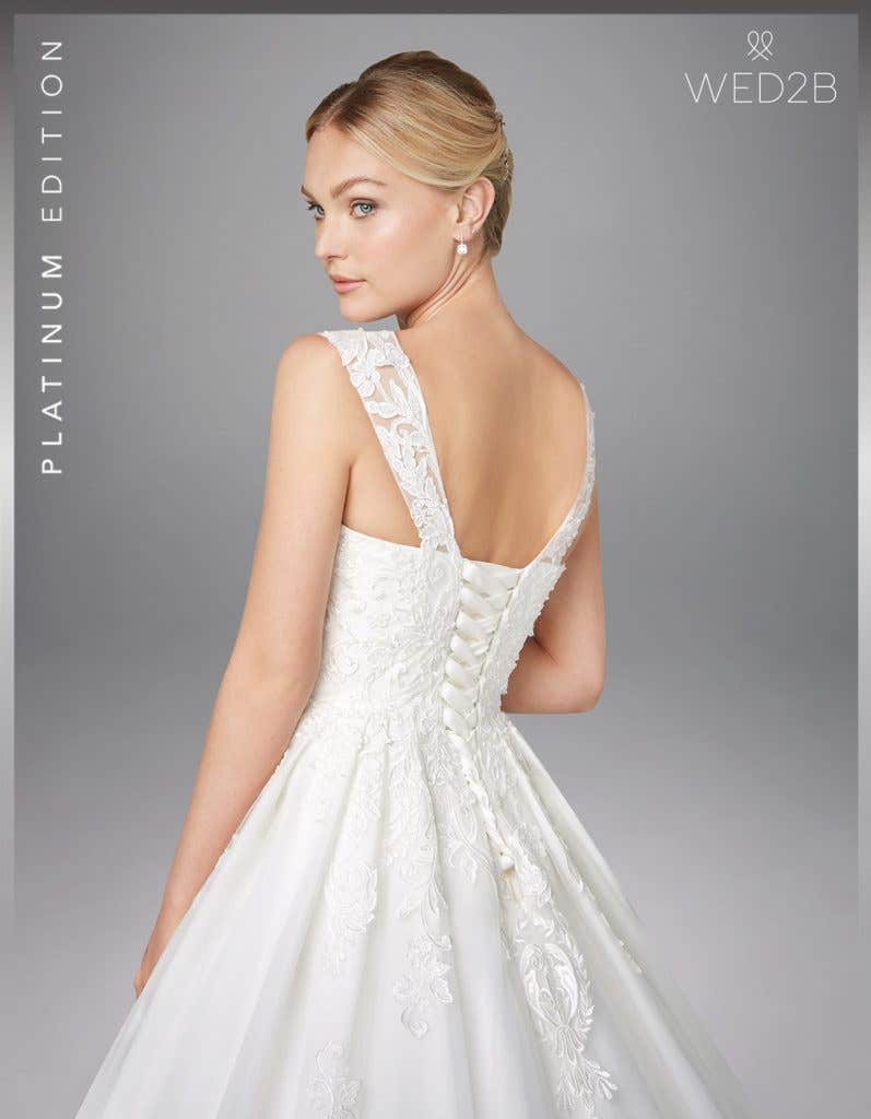 Back crop view of wedding dress with straps Karolina