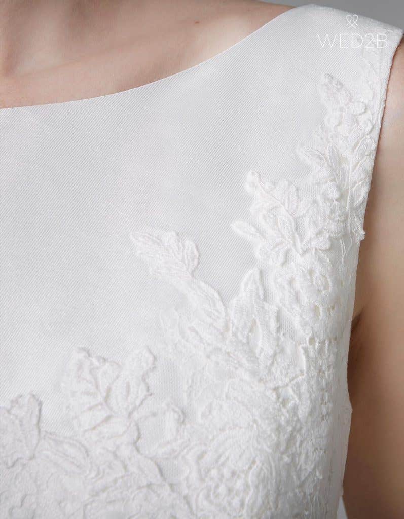 Detailed view of pleated wedding dress Phillipa by Anna Sorrano