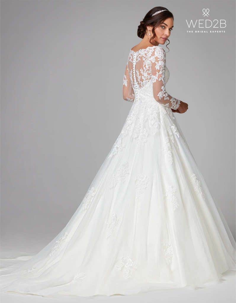 Stephanie a long sleeve lace wedding dress by Anna Sorrano