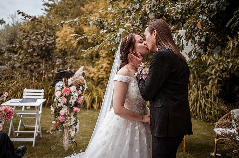 Jolien and Rein's first kiss