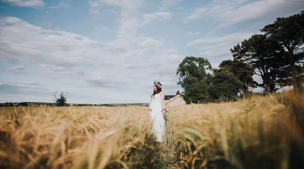 Real Weddings Middlesbrough: Victoria and Stuart's beautiful outdoor wedding