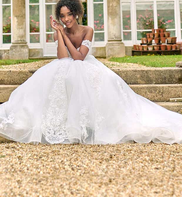 Wedding Dress Bustles: Types, How They Work & Top Tips | wed2b Wedding Dress Bustles: Types, How They Work & Top Tips | wed2b